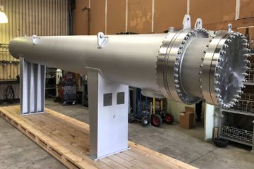 H2S Shell & Tube Heat Exchanger with internal steam jacket